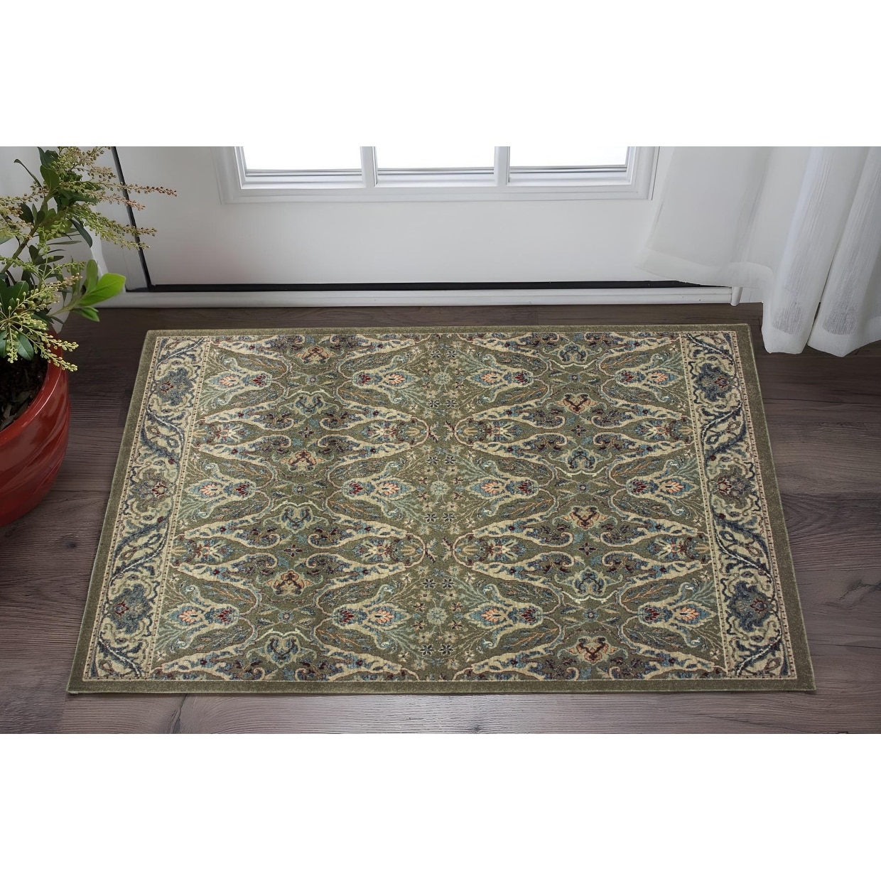 HomeRoots Jaku Floral Traditional Rectangle Area Rug