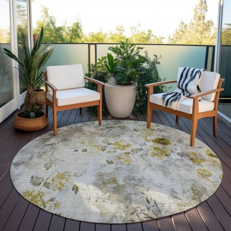 Machine Washable Indoor/ Outdoor Chantille Vanishing Floral Rug
