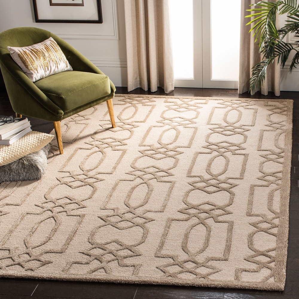 SAFAVIEH Handmade Bella Sakurako Modern Floral Wool Rug