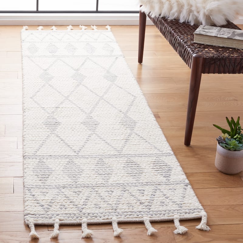 SAFAVIEH Handmade Casablanca Margret Boho Wool Tassel Rug - 2'3" x 8' Runner - Ivory/Grey