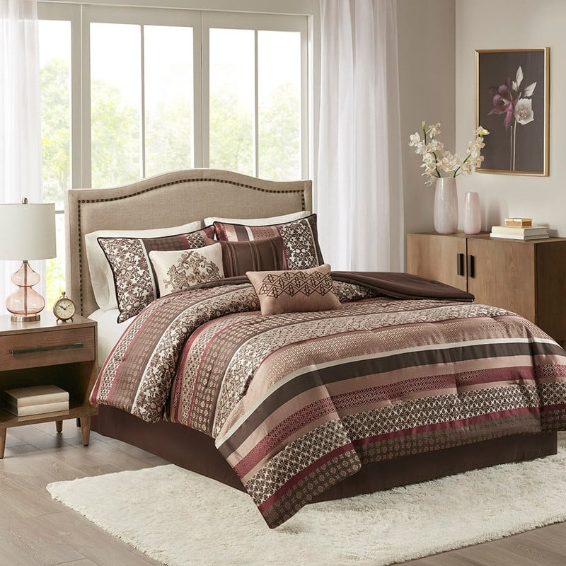 7-Piece Jacquard Comforter Set - Elegant Traditional Bedding Ensemble - Red - California King