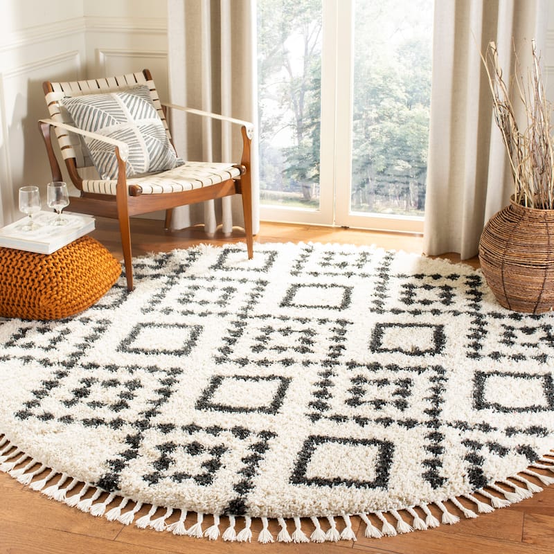 SAFAVIEH Moroccan Fringe Shag Lonneke 2-inch Thick Rug - 6'7" Round - Cream/Charcoal