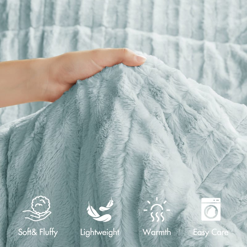 Madison Park York Faux Fur Comforter Mini Set