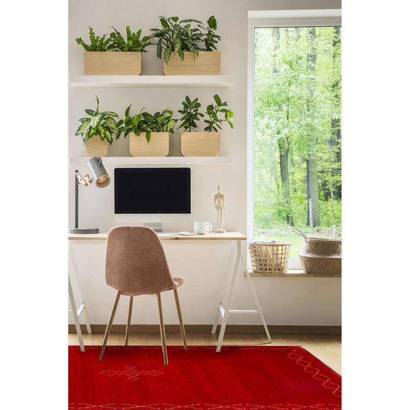 Kashkuli Gabbeh Red Rug 4'9" x 6'7" - 4'9 x 6'7