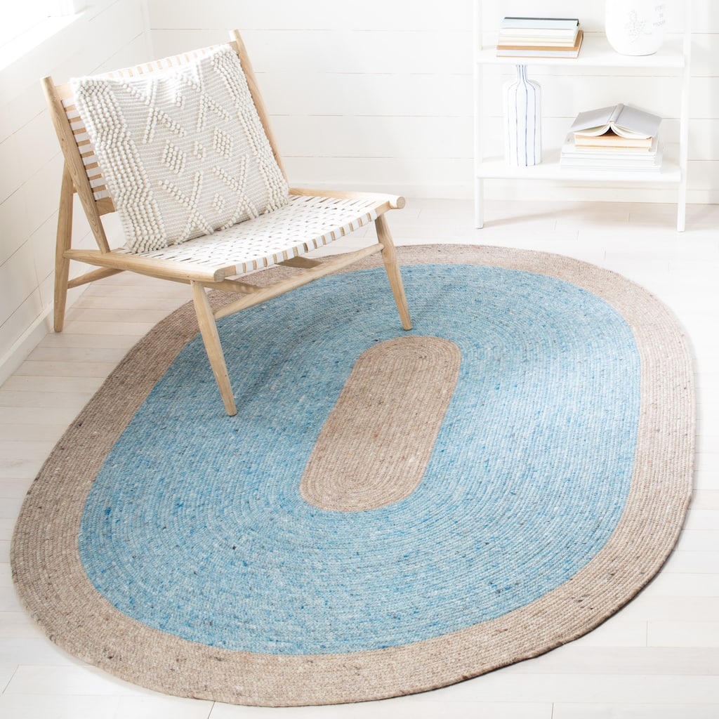 SAFAVIEH, Handmade Braided Sirlei Wool Rug