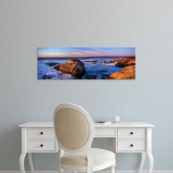 Easy Art Prints Panoramic Image 'Rocky coastline at sunset, Montana de Oro Park, Morro Bay, California' Canvas Art