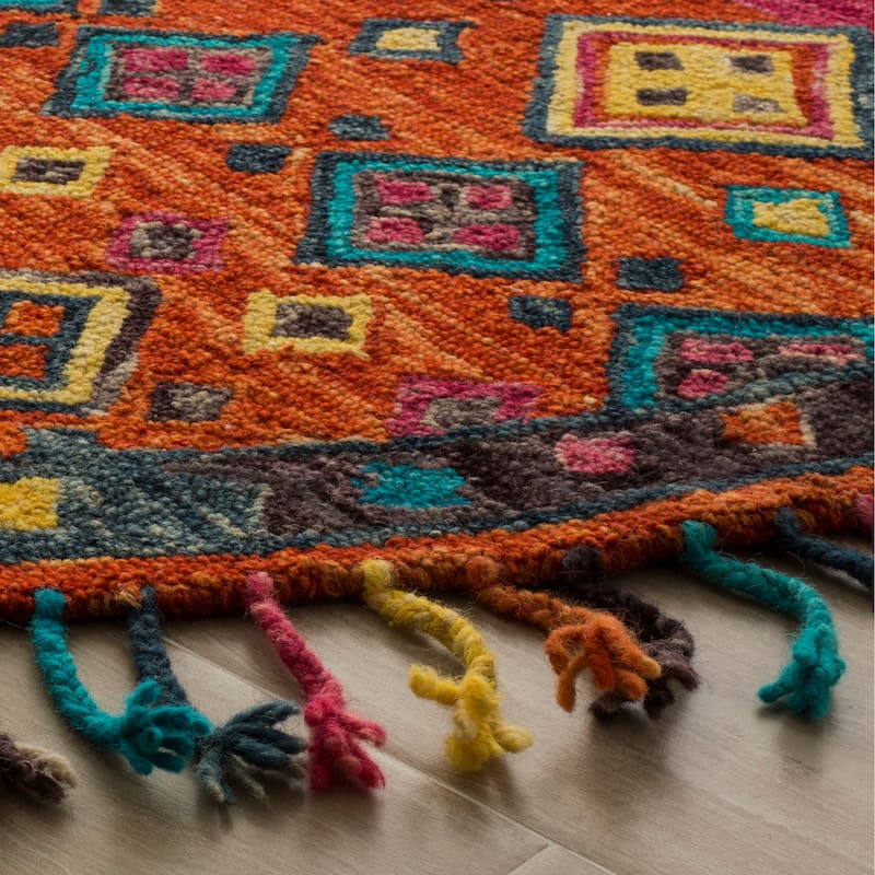 SAFAVIEH Handmade Aspen Dona Boho Tribal Wool Rug