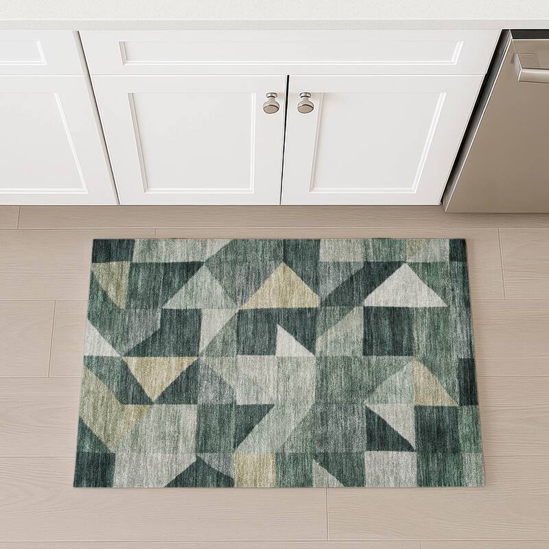 Machine Washable Indoor/ Outdoor Geo Rubi Chantille Rug