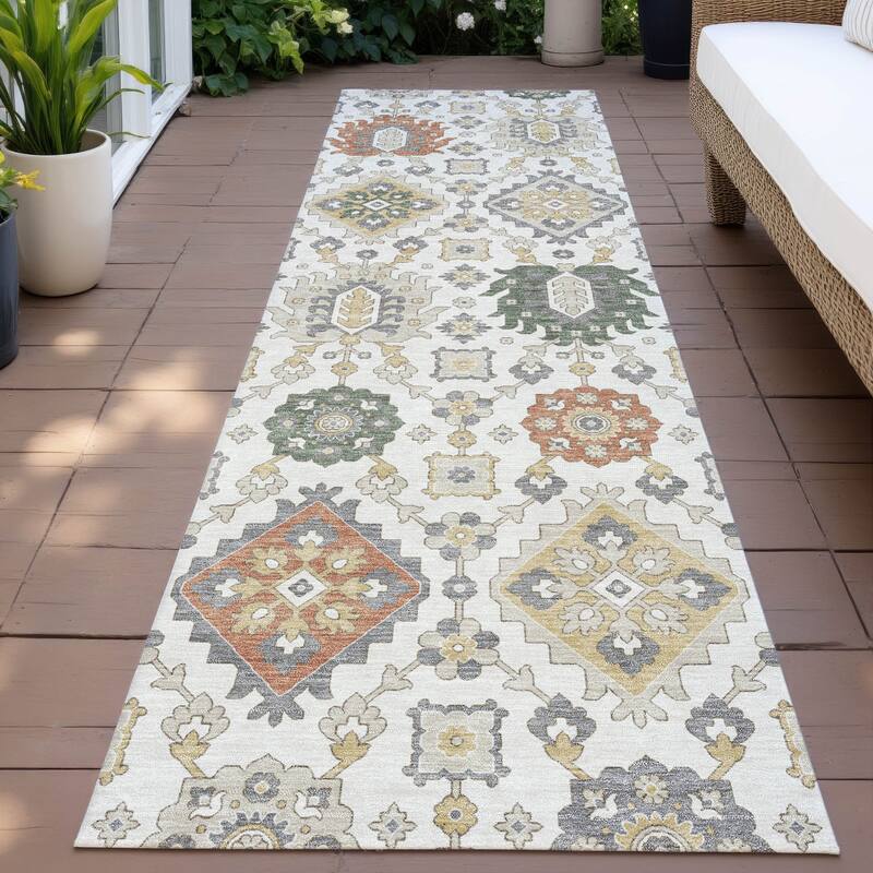 Machine Washable Indoor/Outdoor Boho Global Chantille Rug - Ivory - 2'3" x 7'6"
