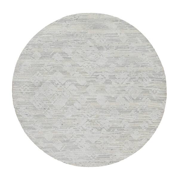 Shahbanu Rugs Platinum Gray Cut and Loop Pile Hand Spun Modern Undyed ...