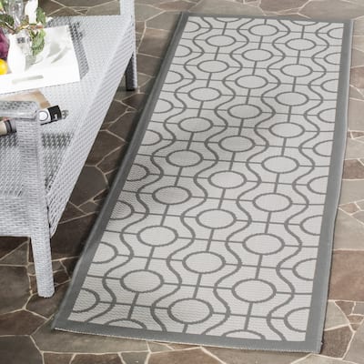 SAFAVIEH Courtyard Joline Indoor/ Outdoor Waterproof Patio Backyard Rug