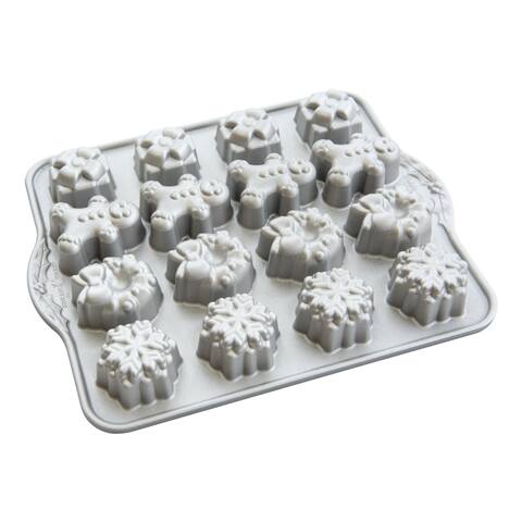 Nordic Ware Holiday Tea Cakes - Silver