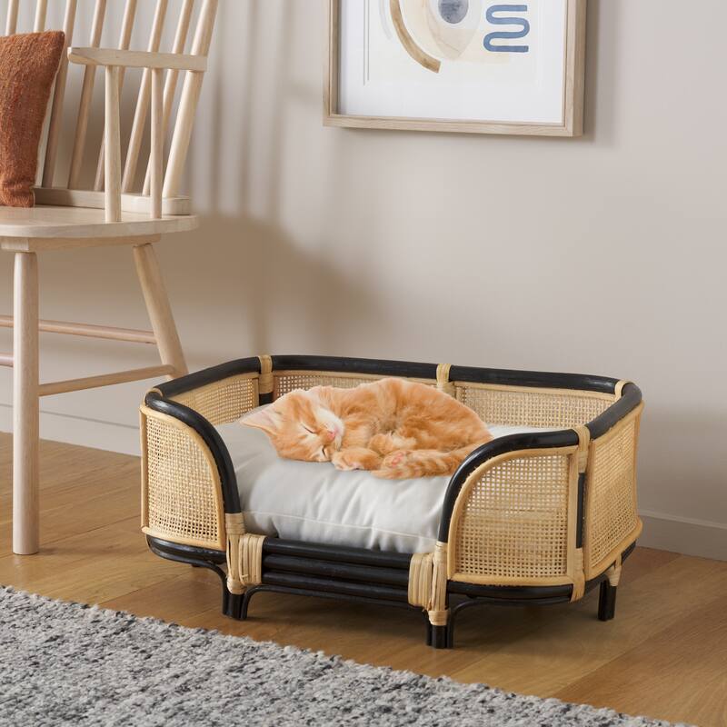 SAFAVIEH Home Timo 23.6W x 15.7D x 10.6H-inch Beige/Natural/Black Rattan Pet Bed with Cushion - 23.6"W x 15.7"D x 10.6"H