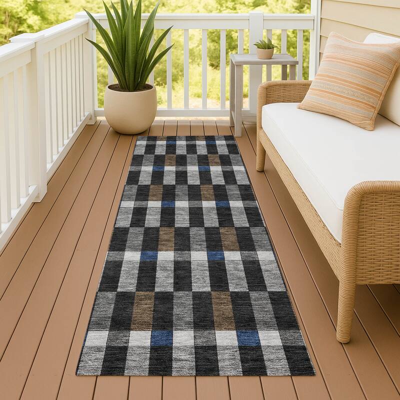 Machine Washable Indoor/ Outdoor Modern Chanute Chantille Rug - Black - 2'3" x 7'6"