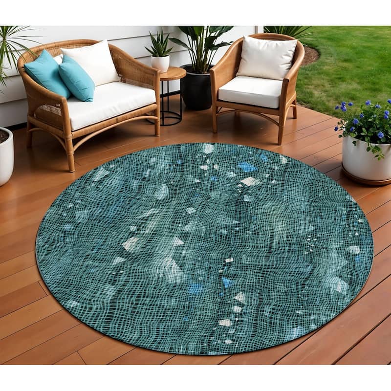HomeRoots Abstract Transitional Rectangle Outdoor Rug - 8' Round
