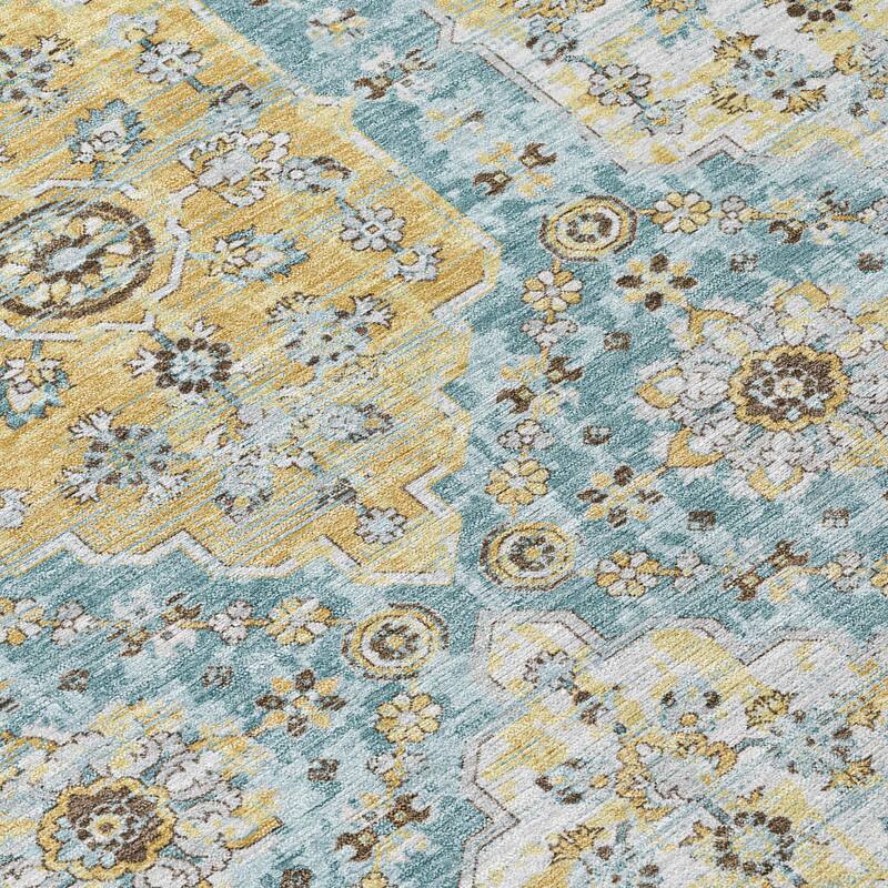 Machine Washable Indoor/ Outdoor Traditional Kiowa Chantille Rug