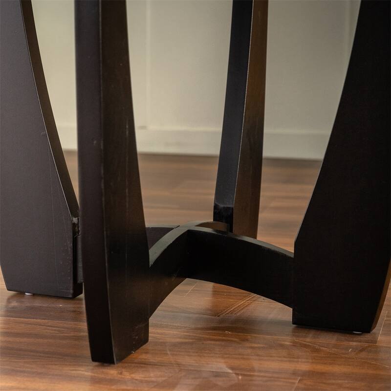 Vintage Style Round Dining Table with Scattering Pattern and Legs Bed