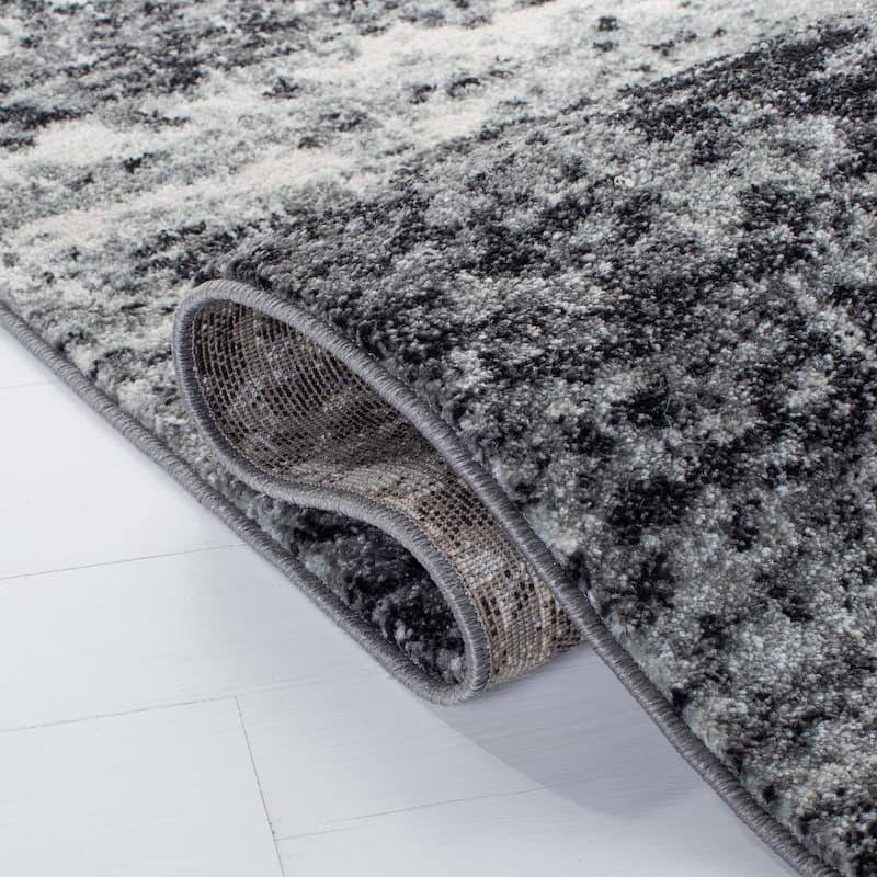 SAFAVIEH, Evoke Yukako Modern Abstract Distressed Rug