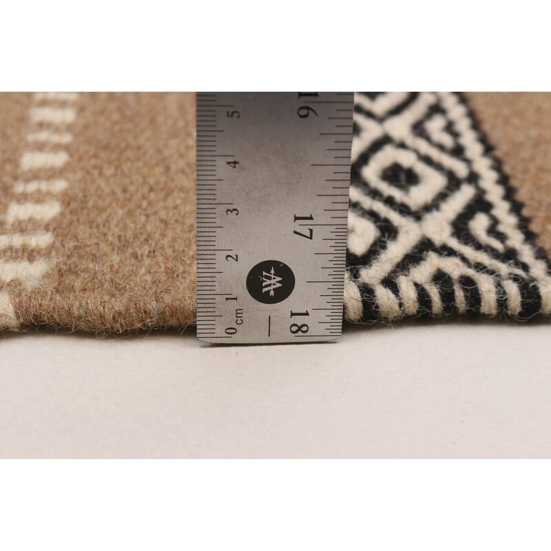Boho Tan Kilim 5'0" x 7'10" - 5'0 x 7'10
