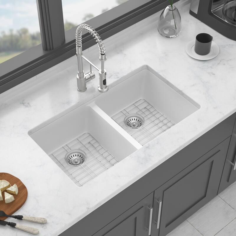 33" Undermount Double Bowl Quartz Kitchen Sink in White - 33'' x 19'' x 10.33''
