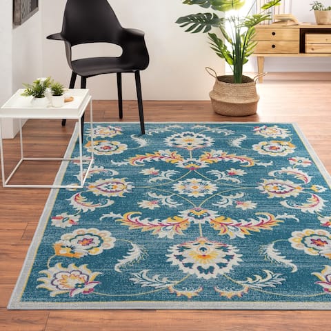 Traditional Floral Boho-Chic Area Rug