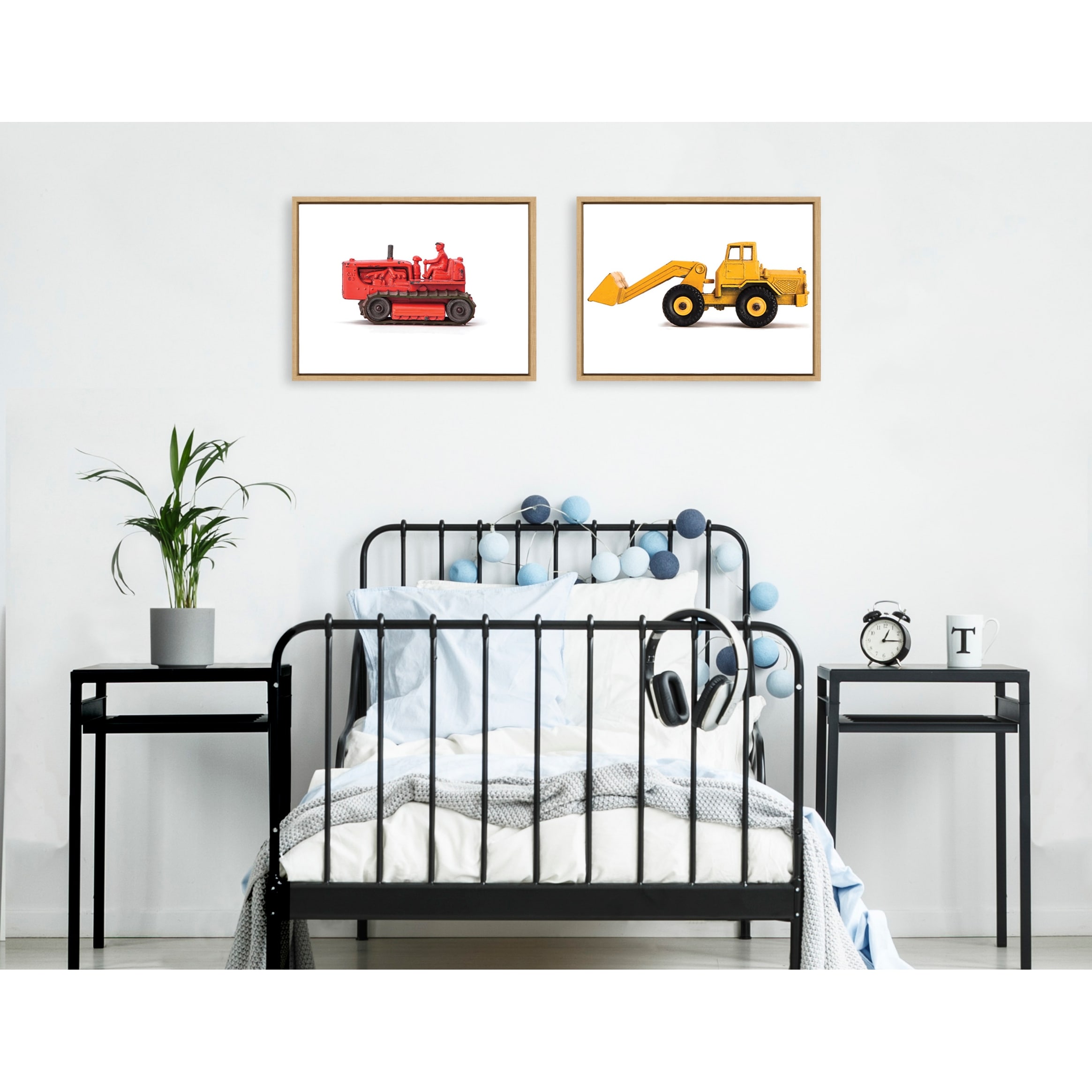 Kate and Laurel Sylvie Dozer Canvas Set by Saint and Sailor Studios