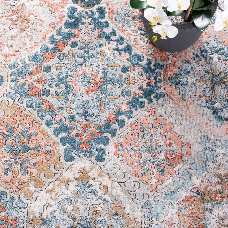SAFAVIEH Shivan Hessie Boho Rug