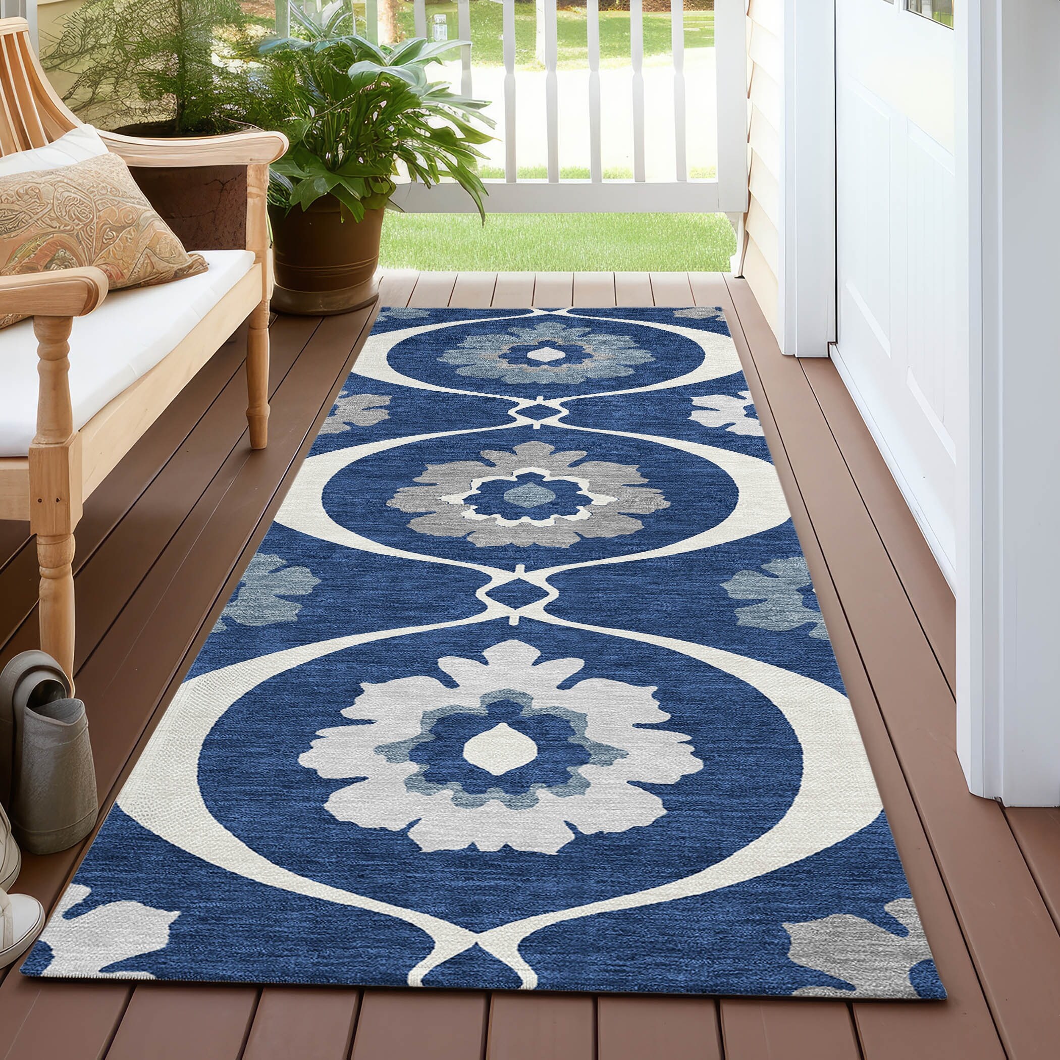 Machine Washable Indoor/ Outdoor Chantille Floral Geo Rug
