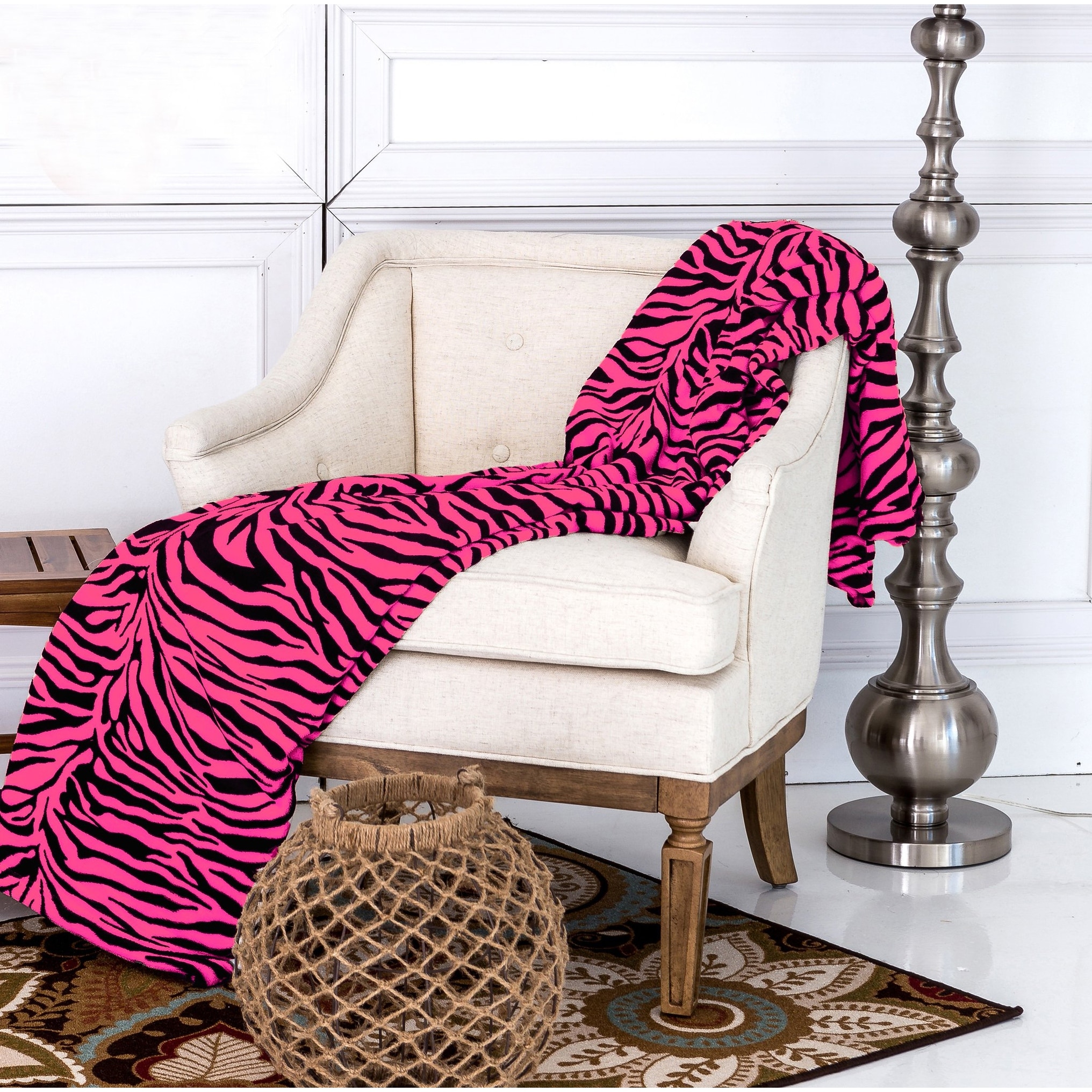 как выглядит Ultra Soft Micro Plush Flannel Bed Zebra Skin Print Blanket фото