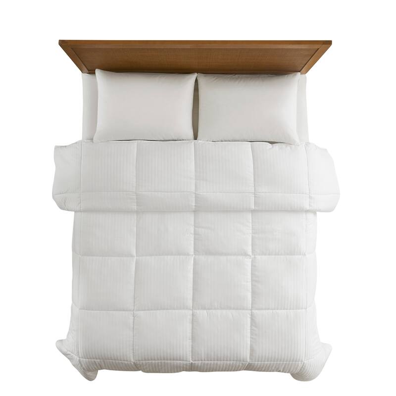 Eddie Bauer® Lightweight PrimaLoft® Down Alternative Comforter (Hypoallergenic) - Oversized