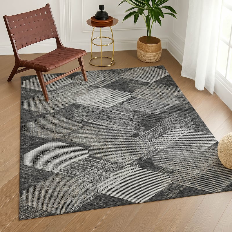Machine Washable Indoor/ Outdoor Modern Hotchkiss Chantille Rug