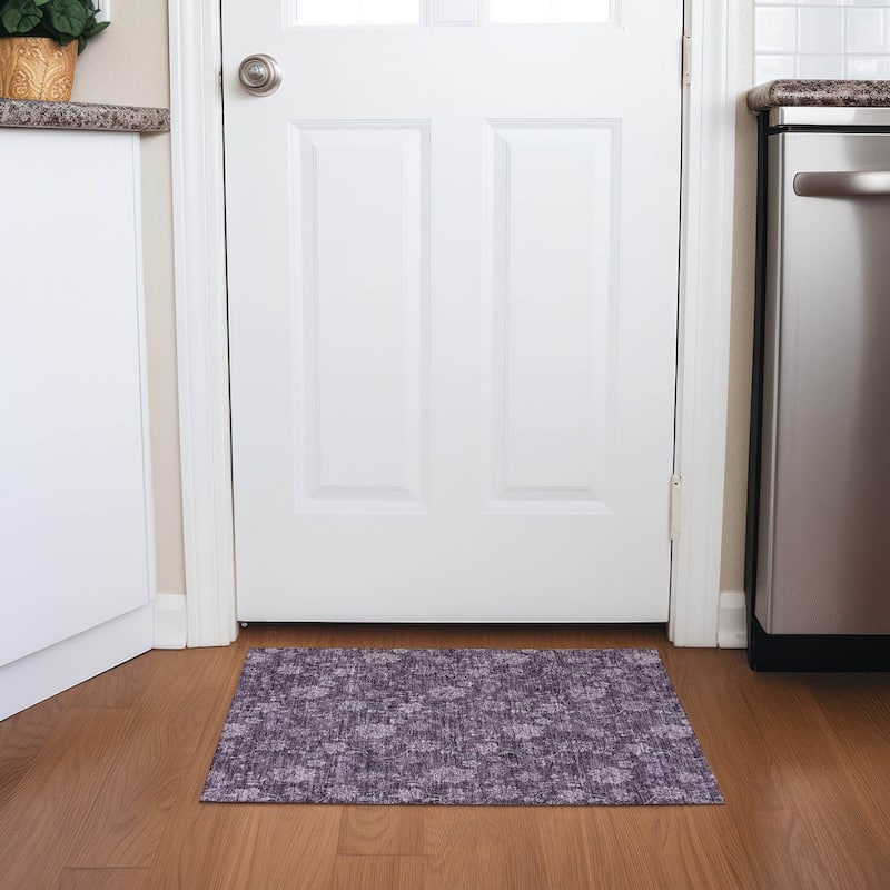 Machine Washable Indoor/ Outdoor Chantille Floral Farmhouse Rug - Plum - 1'8" x 2'6"