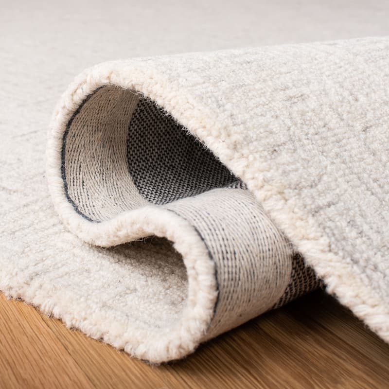 SAFAVIEH Handmade Micro-Loop Courteney Transitional Wool Rug
