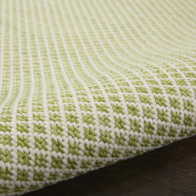 HomeRoots Contemporary Rectangle Outdoor Rug - 8' X 10'