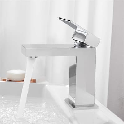 Single Hole Bathroom Faucet with Pop-up Drain