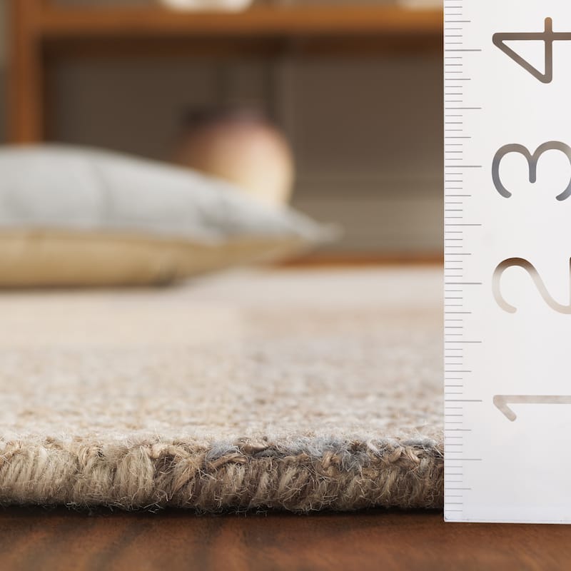 SAFAVIEH Handmade Natural Fiber Cimen Casual Jute Rug