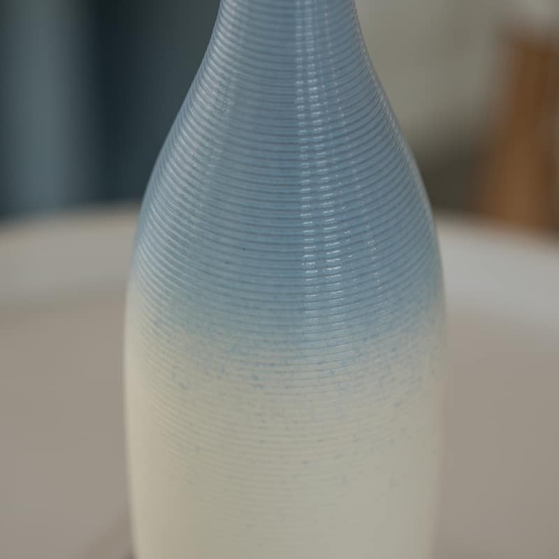Modern Decorative Ceramic Table Vase Ripped Design Bottle Shape Flower Holder