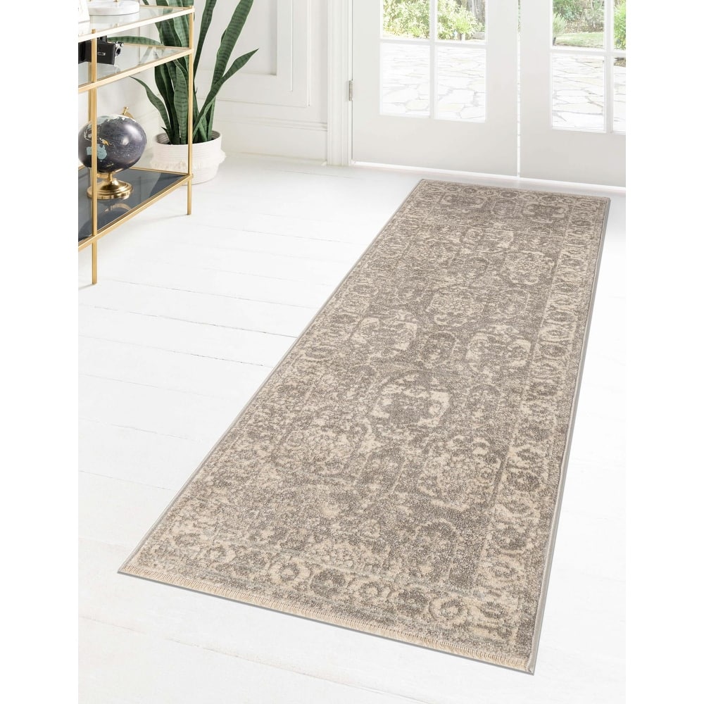 Traditional Nixa Collection Area Rug