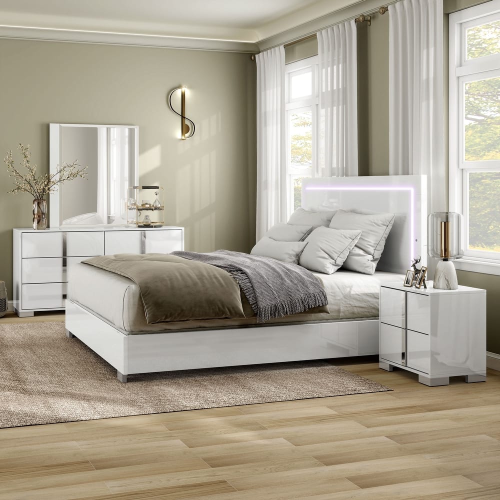 Furniture of America Erina Modern Glossy 4-Piece Panel Bedroom Set