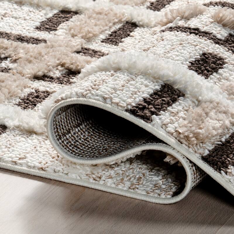 Nuloom Crimson High-Low Plaid Tasseled Area Rug