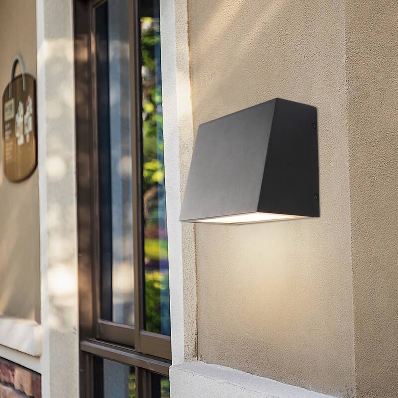 Modern LED Wall Sconces Light with Matte Black