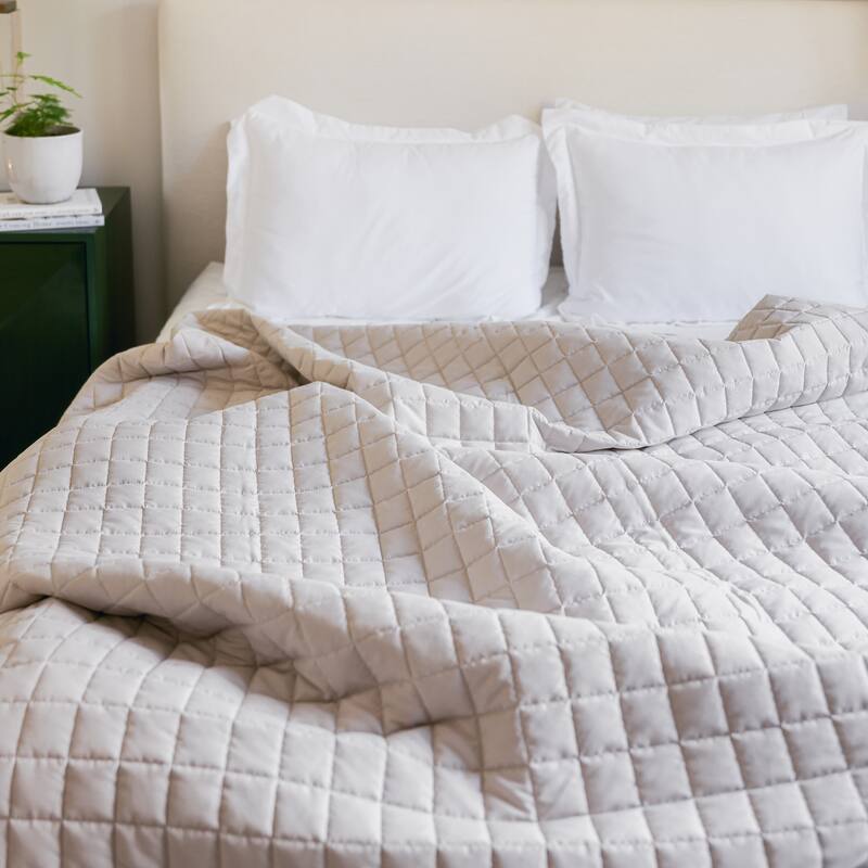 Jennifer Adams Lux Ultra-Soft Lightweight California Square Quilt - Queen/Full - Linen