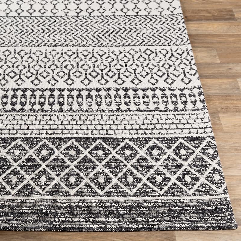 Mandira Handmade Medallion Wool Area Rug