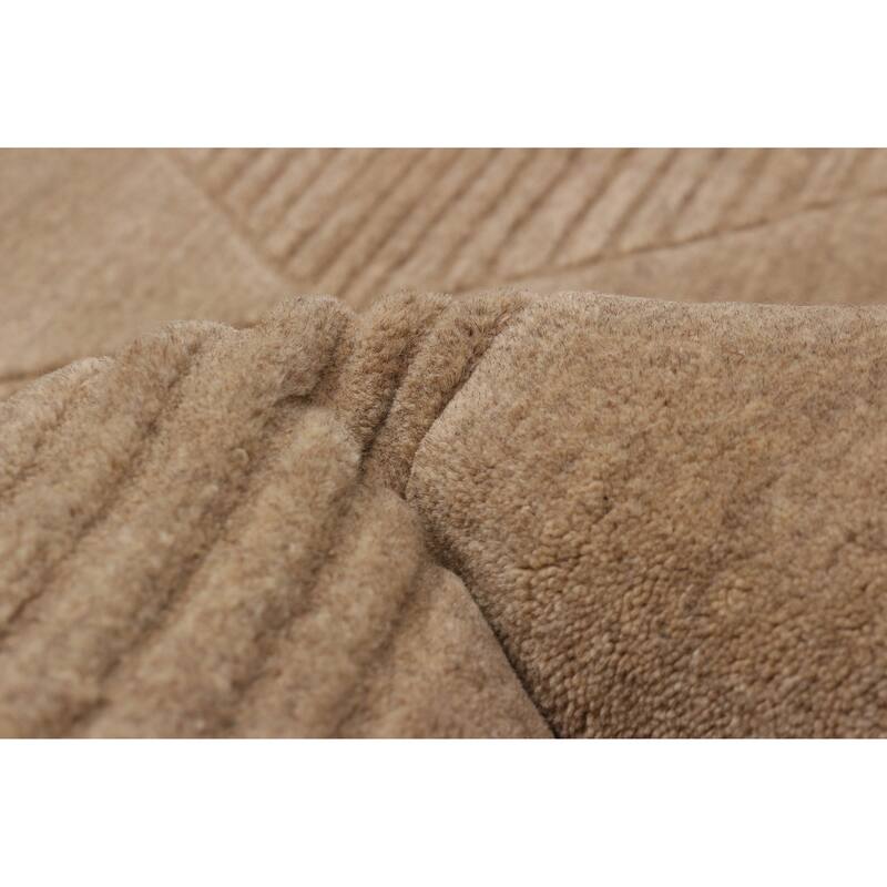 Kashkuli Gabbeh Tan Rug 6'7" x 9'4" - 6'7 x 9'4