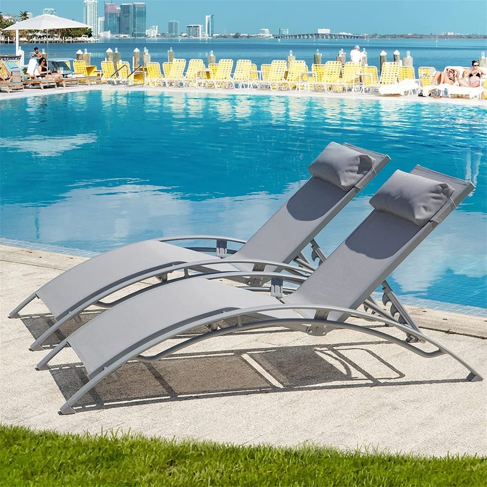 5 Adjustable Aluminum Outdoor Patio Recliner Chair in Gray, 2 Lounge Chairs with Pillow