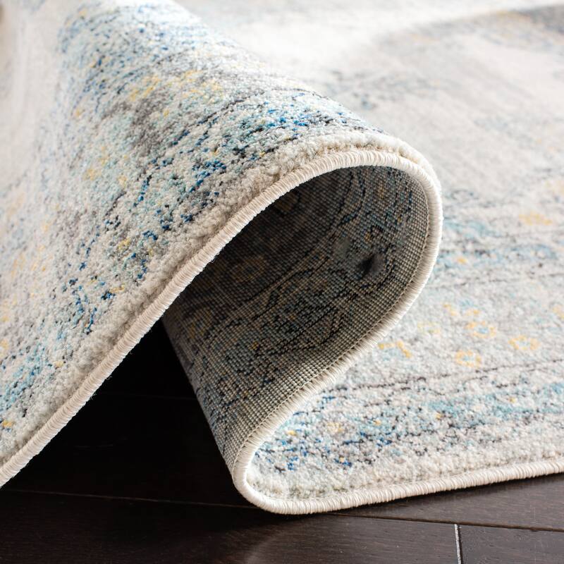 SAFAVIEH, Evoke Seniha Vintage Boho Medallion Rug