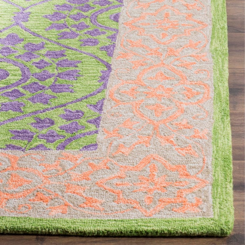 SAFAVIEH Handmade Suzani Annamaija Boho Tribal Wool Rug