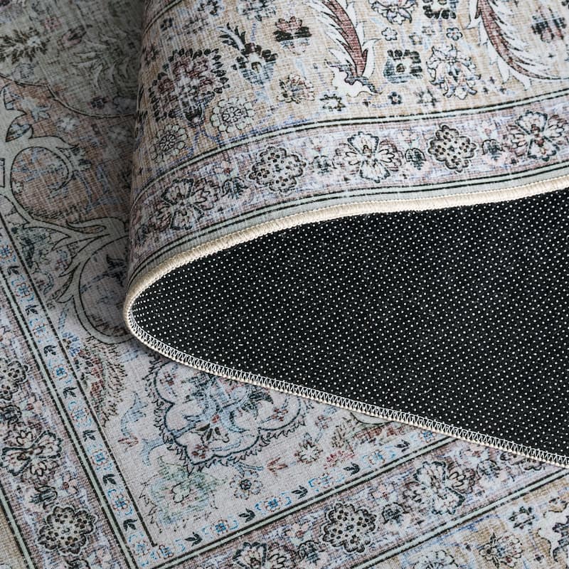 SAFAVIEH Tucson Renda Machine Washable & Slip Resistant Rug