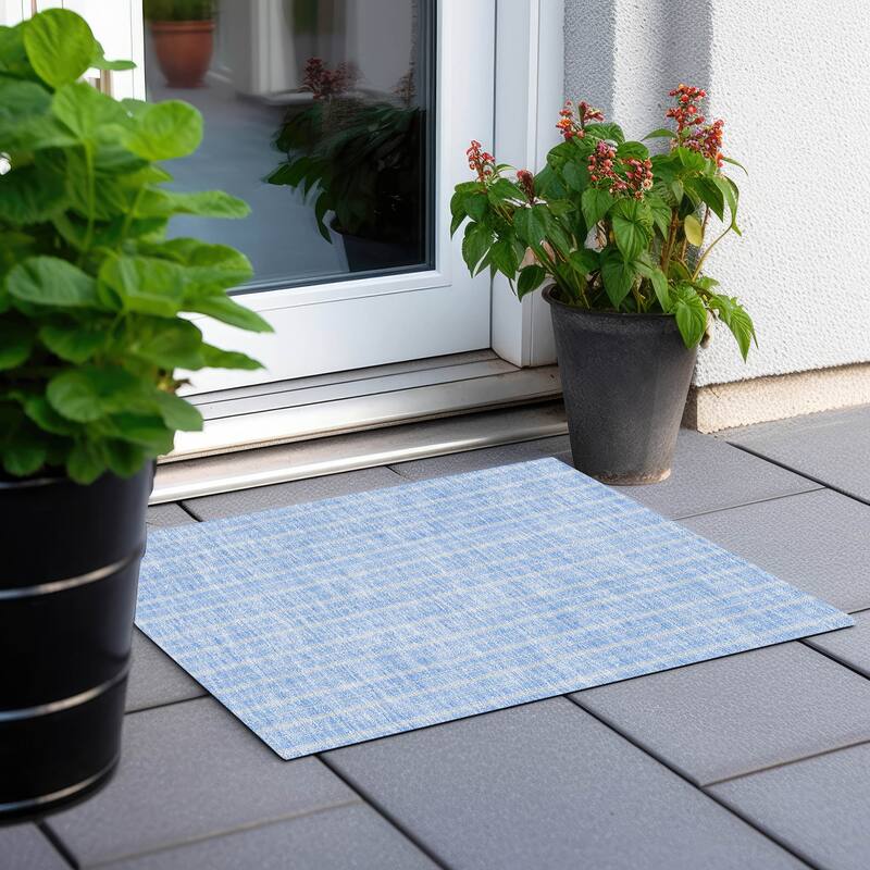 Machine Washable Indoor/ Outdoor Chantille Stripe Twist Rug - Sky - 1'8" x 2'6"