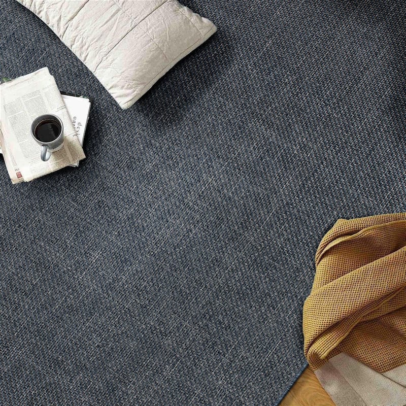 Contemporary Solid Indoor/Outdoor Area Rug
